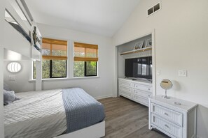 واي فاي مجانًا وملاءات أسرّة