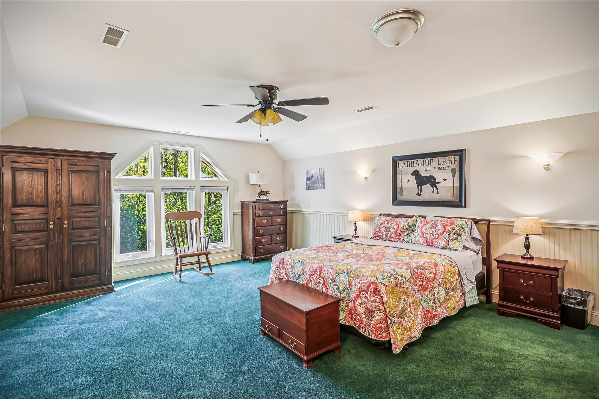 4 bedrooms, WiFi, bed sheets