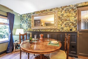 Dining - The Stables (Poulton-le-Fylde)