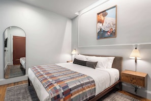 1 bedroom, desk, iron/ironing board, WiFi