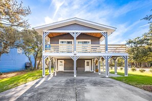 Exterior - Beachside OBX Getaway – Game Room & Decks (Nags Head)