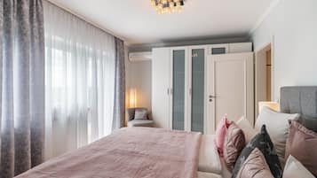 2 chambres, fer et planche à repasser, Wi-Fi, draps fournis