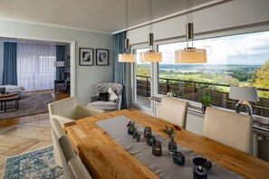 Dining - Baden Chalet – Black Forest Apartment with Panoramic Views in Bühl (Bühl)