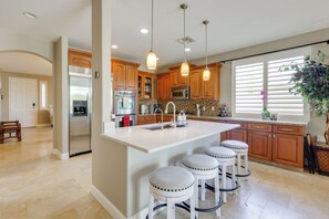 House (4 Bedrooms) | Interior