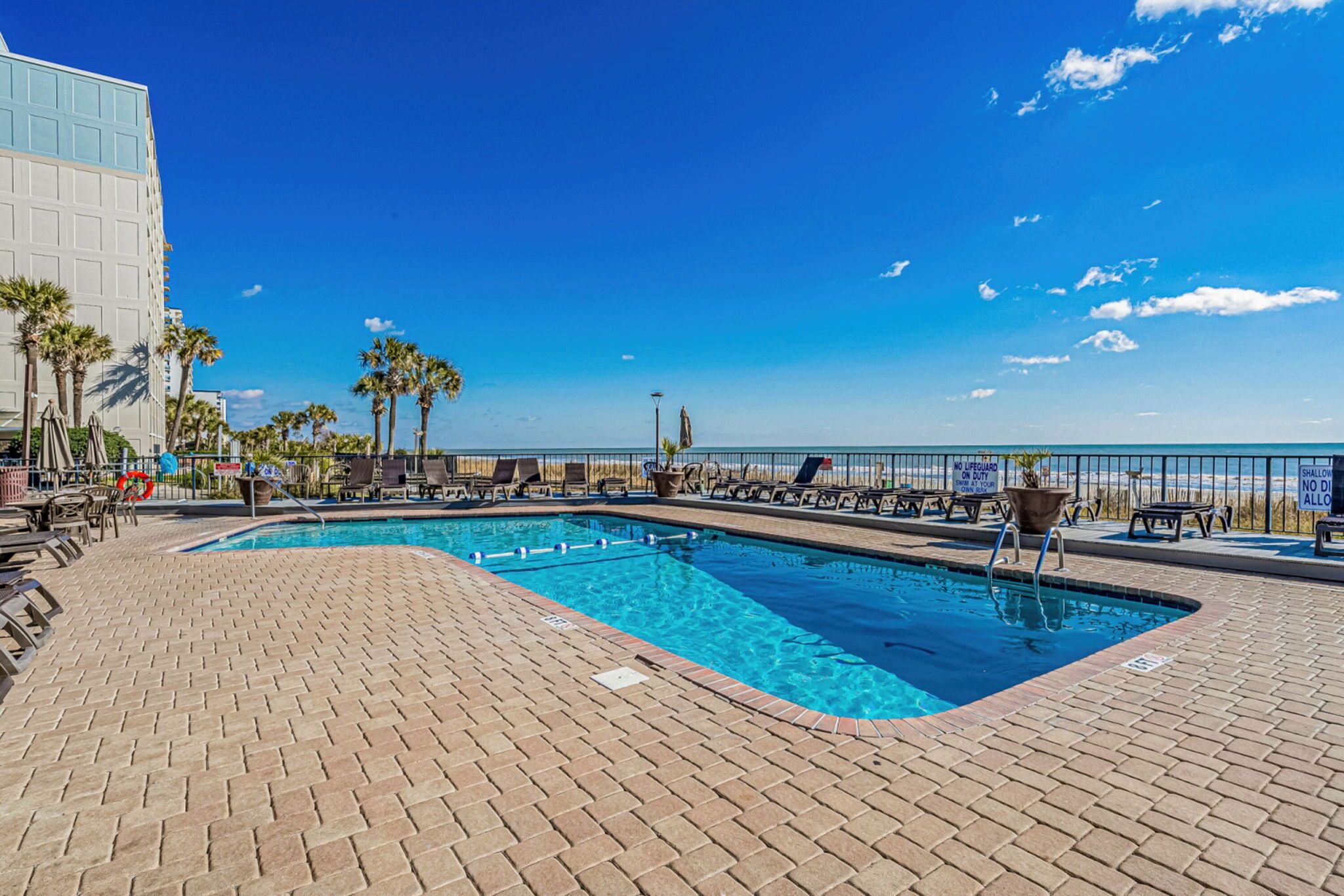 Inomhuspool och uppvärmd pool