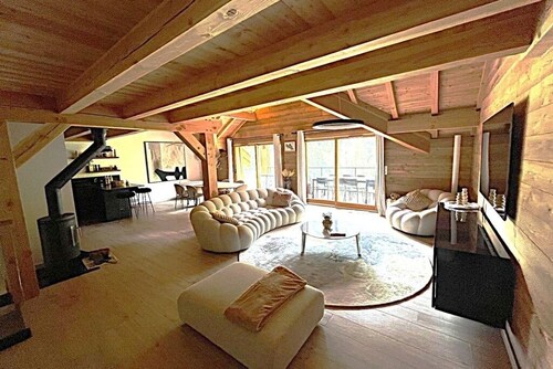 Chalet haut de gamme à Chantemerle – 12 pers, proche pistes & ESF