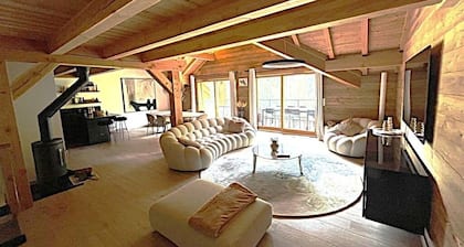 Chalet haut de gamme Ă Chantemerle â 12 pers, proche pistes & ESF