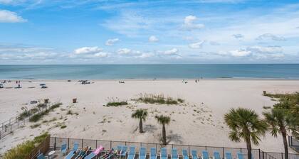 Beach Front Corner Unit - #309 Madeira Norte