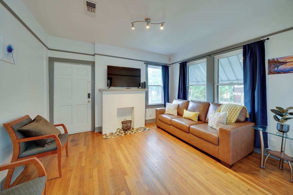 4 Mi to Downtown! Cozy Bungalow in San Antonio