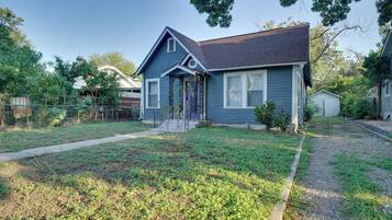 House (2 Bedrooms) | Front of property