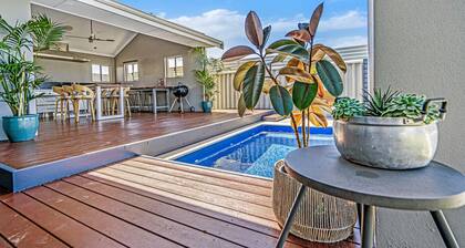 Salt & Serenity - Beachside Escape with Pool