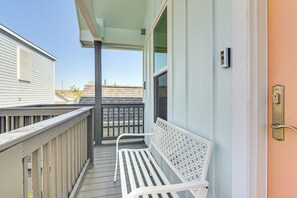 House (2 Bedrooms) | Interior - 1 Mi to Galveston Beach, Seawall: New Tiny Home! (Galveston)
