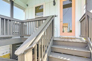 House (2 Bedrooms) | Interior - 1 Mi to Galveston Beach, Seawall: New Tiny Home! (Galveston)