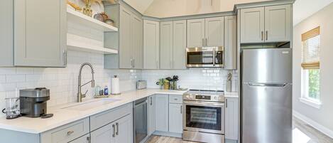 House (2 Bedrooms) | Interior