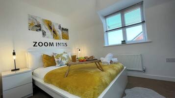 2 bedrooms, desk, iron/ironing board, free WiFi