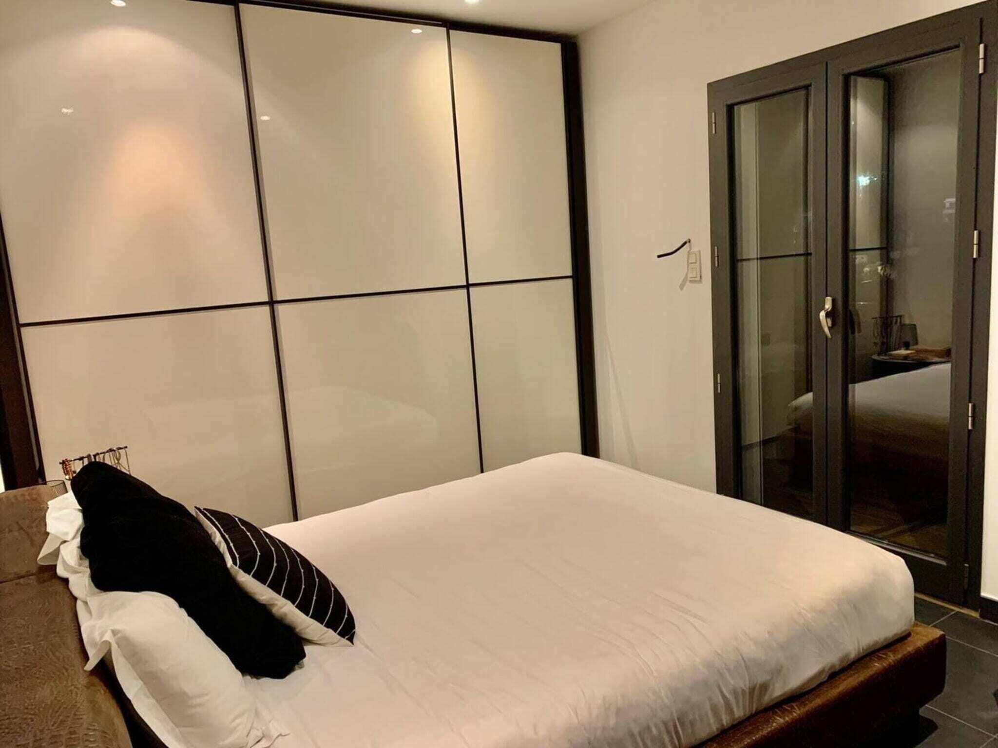 3 chambres, fer et planche à repasser, Wi-Fi gratuit, draps fournis