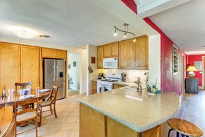 House (3 Bedrooms) | Interior - Walk to Mueller Lake Park! Home w/ Patio & Yard (Austin)