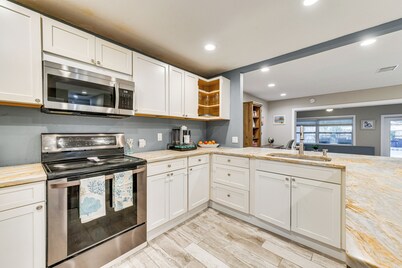 Backyard w/ Pool & Games! Family Home in Bradenton