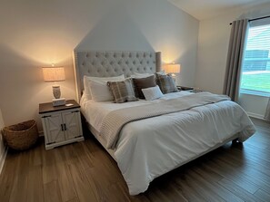 2 chambres, fer et planche à repasser, accès au Wi-Fi (inclus)