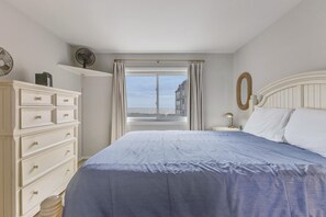 2 bedrooms, WiFi, bed sheets, wheelchair access