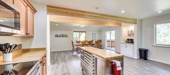 Spacious & Scenic Wasilla Getaway Near Adventures