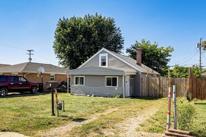 House (2 Bedrooms) | Interior - Walk & Bike Great Miami River Trail: Dayton Home (Dayton)