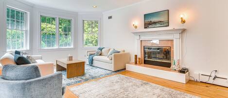 House (3 Bedrooms) | Front of property