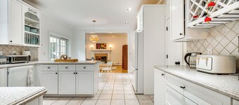 Serene Hudson Valley Escape w/ Pool & Grill