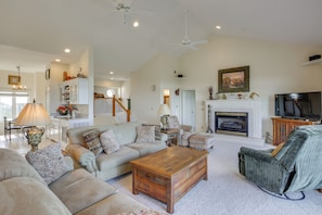 House (4 Bedrooms) | Interior - Beech Mtn Views, Next to Ski Resort: Home w/ Decks (Banner Elk)