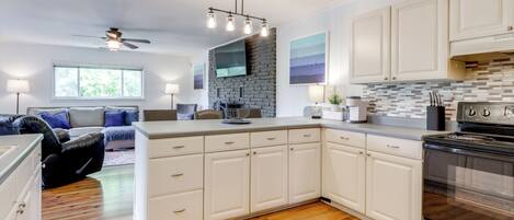 House (4 Bedrooms) | Interior