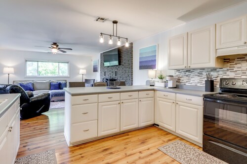 Dock + Views: Scenic Group Retreat on Grand Lake!