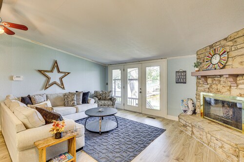 Lakefront Escape w/ Game Room & Dock in Mabank!
