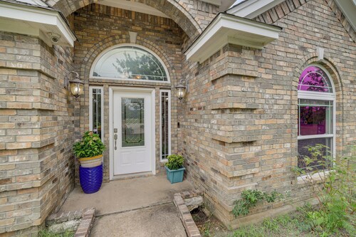 5 Acres! Countryside Getaway Outside Fort Worth