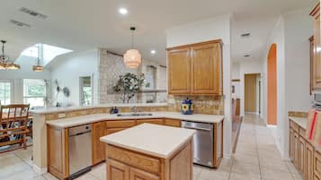 Casa (4 Bedrooms) | Parte interna