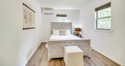 < 1 Mi to Cherokee Casino Sallisaw! Home Near I-40