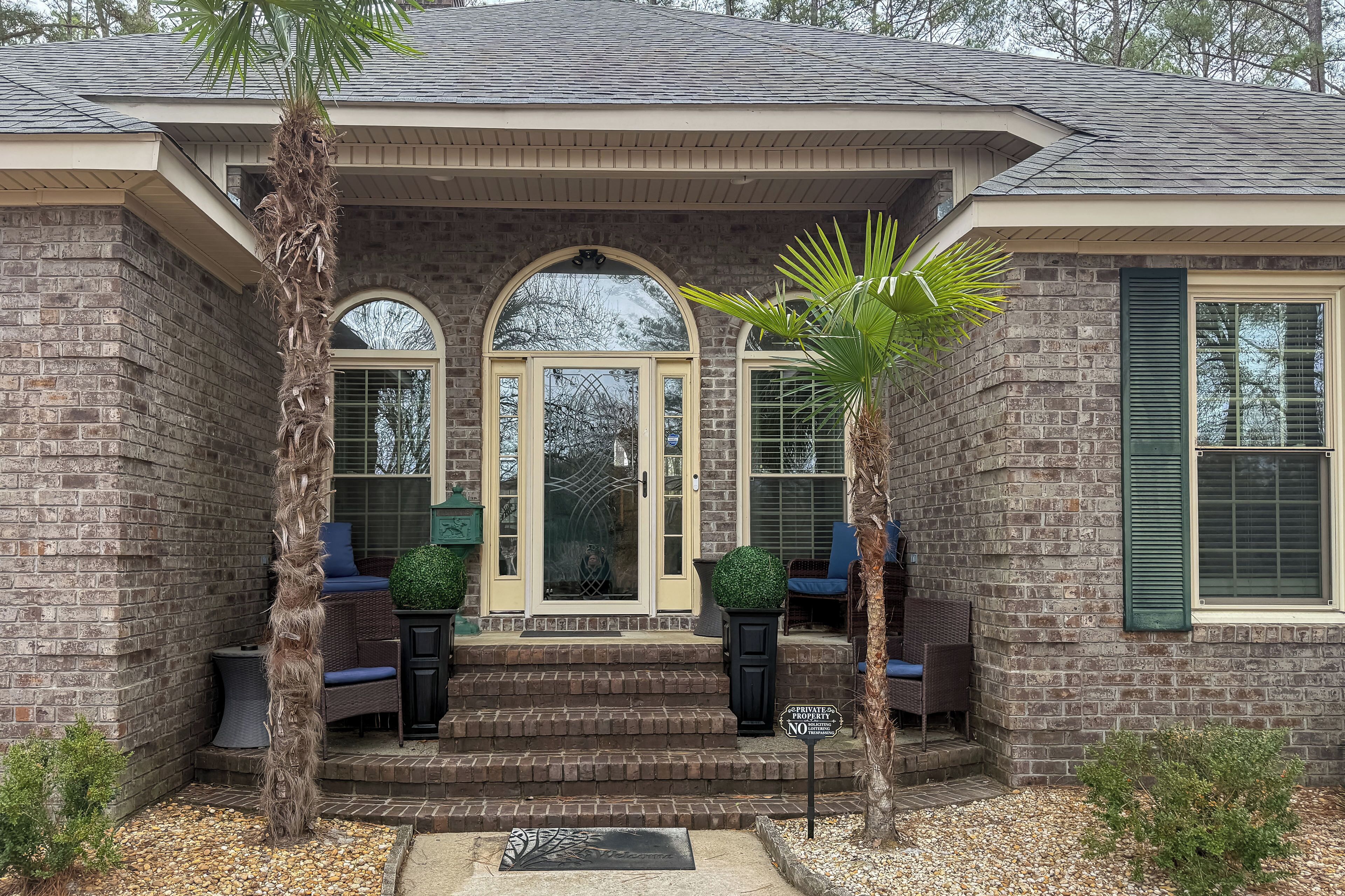 المنشأة من الداخل