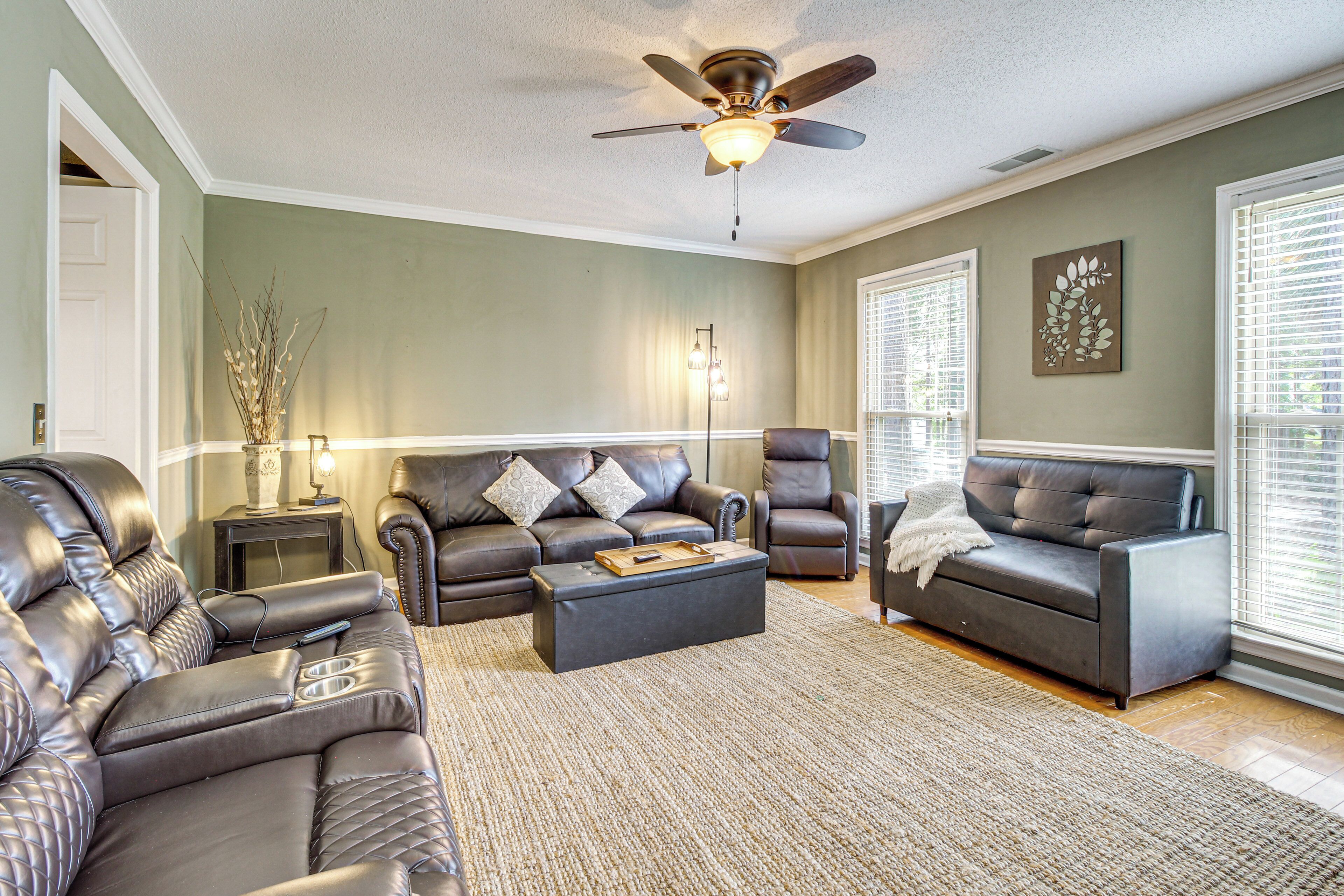 House (3 Bedrooms) | Interior