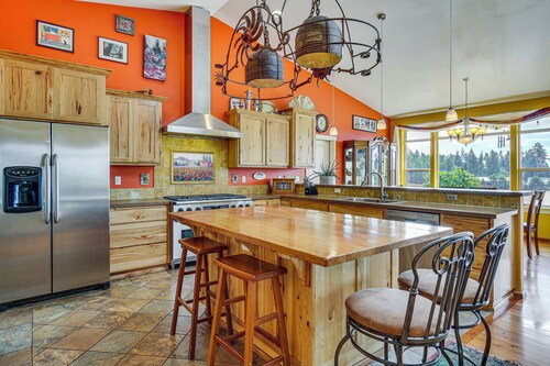 Springfield /eugene Countryside Home w/ Mtn Views!