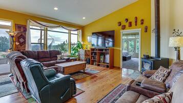 House (4 Bedrooms) | Interior