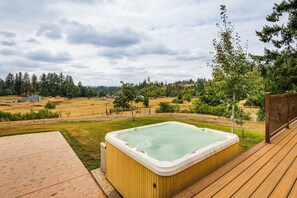 House (4 Bedrooms) | Front of property
