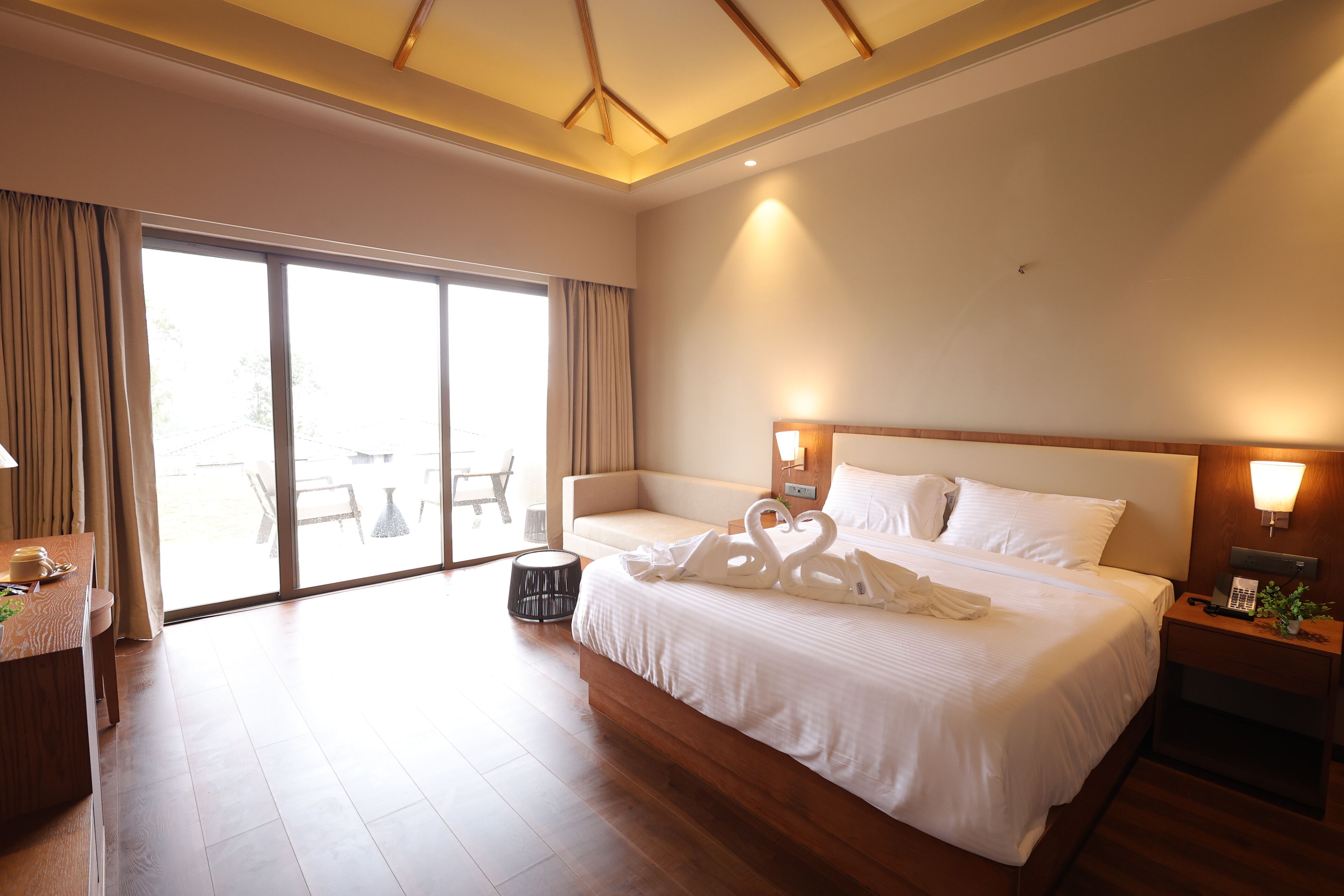 Ananda valley view cottage with balcony | Premium bedding, minibar, iron/ironing board, free WiFi