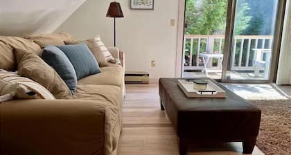 Cedar Bluff Carriage House