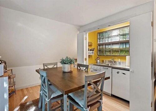 Cedar Bluff Carriage House