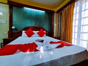 Deluxe Double Room, City View | Free WiFi, bed sheets