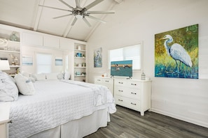 1 bedroom, desk, free WiFi, bed sheets