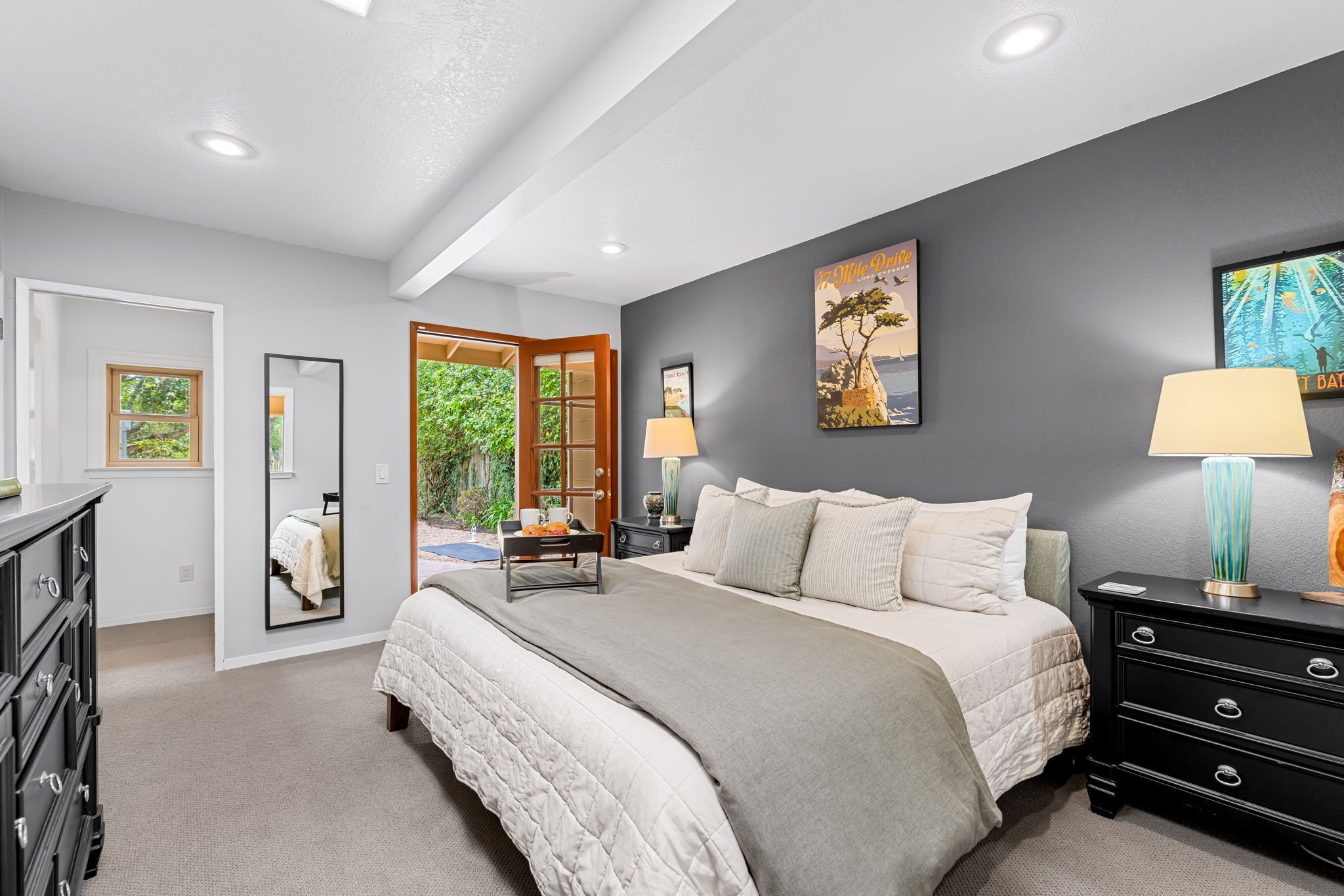 3 habitaciones, tabla de planchar con plancha y wifi gratis 