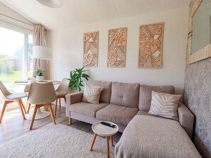 Living area - Cozy Retreat (Padstow)