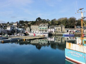 Marina - Cozy Retreat (Padstow)