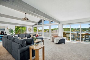 House, Multiple Beds, Hot Tub (Lake Home Oasis) | Living area | 42-inch flat-screen TV with digital channels
