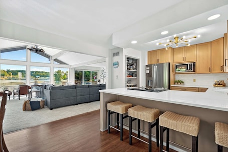 House, Multiple Beds, Hot Tub (Lake Home Oasis) | Private kitchen | Fridge, microwave, oven, stovetop